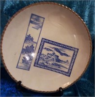 M - VINTAGE COLLECTIBLE PLATE W/ STAND (K37)