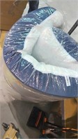 Twin mattress blue/white