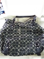 COACH HOBO BAG USED BUT IN GOOD SHAPE
