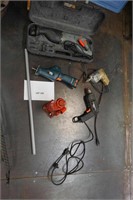 2-electric drills, working, Concept reciprocating
