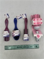 NEW Mixed Lot of 4- Conair Brushes