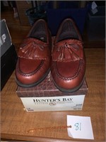 NEW SIZE 10 MENS SHOES