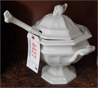 Red-Cliffe Ironstone covered tureen with