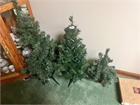 SMALL ARTIFICAL CHRISTMAS TREES