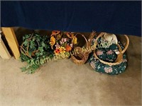 7 assorted decorative baskets
