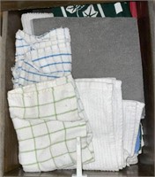 Drawer Lot:  Various Kitchen Towels
