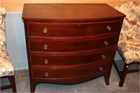 Mahogany bow front 4 drawer chest 40.5" X 22.5" X