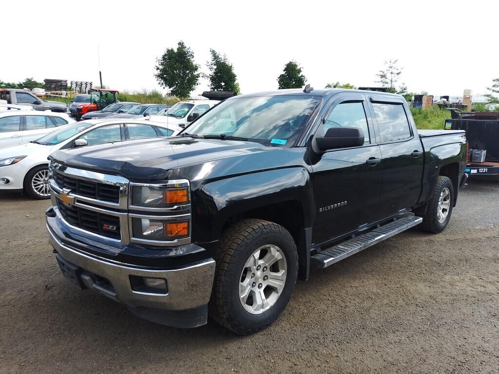 2014 Chevrolet Silverado Z71 LT Pick Up Truck