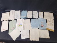 MICSELLANEOUS ASSORTMENT OF EMBROIDERED LINEN...