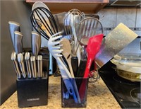 Farberware Knife Set & Group of Kitchen Tools