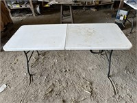 6' folding cosco table