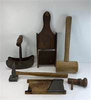 VINTAGE WOOD KITCHEN UTENSILS