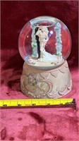 Musical Snow Globe Bride & Groom