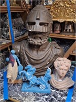 Roman Cruisader Bust, Statues