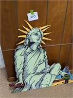 Cardboard Statue of Liberty Display - 29" x 29"