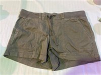 WOMAN SHORT SIZE 12