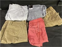 (5) Men’s Shorts