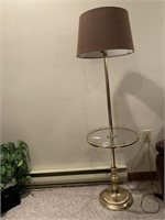 FLOOR LAMP BRASS W/ ROUND GLASS TABLE 58" H