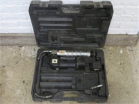 CORDLESS JOHN DEERE GREASE GUN  - MISSING CHARGER