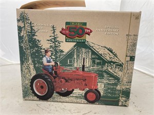 Ertl 50th Anniv Farmall Tractor w/Farmer in box