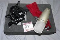 Shure KSM32 Mic with Shockmount