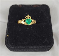 14K Gold Ring W/ Green Stone