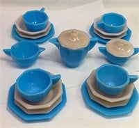 Akro Agate Pink & Blue Glass Child's Tea Set