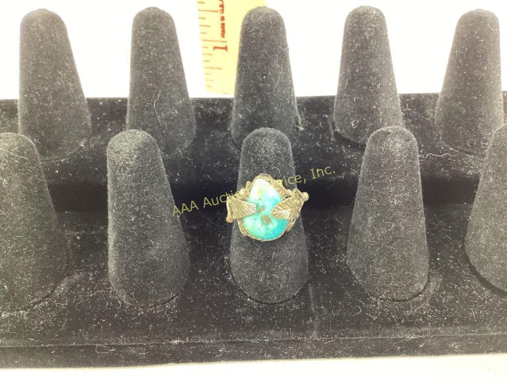 Old Pawn Navajo Silver Ring w Genuine Turquoise.