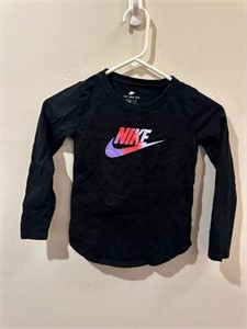Nike Long sleeve Girls shirt size LG 6/7yrs