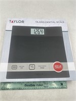 NEW Taylor Glass Digital Bath Scale