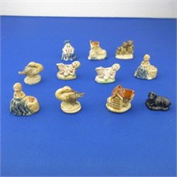 11 Wade Red Rose Tea Figurines