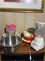 Assorted Kitchen Items