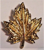 Vtg D’Orlan Signed Goldtone Maple Leaf Brooch Pin