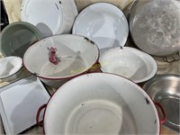 METAL AND ENAMEL WASH PANS