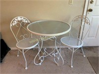 Adorable White Metal Outdoor Table and Chairs