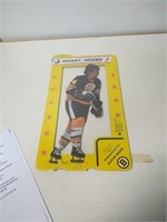 1975-76 BOBBY ORR. DISPLAY  MINT STILL SEALED