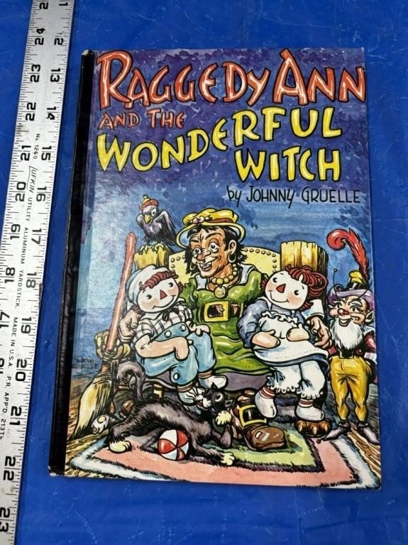 Vintage Raggedy Ann Hardback Children's Book