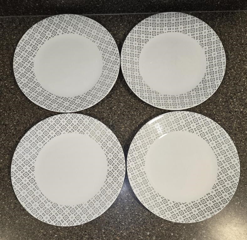 4 Corelle Farmstead 11" Dinner Plates