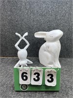 8" White Wood Distressed Bunny & Frog
