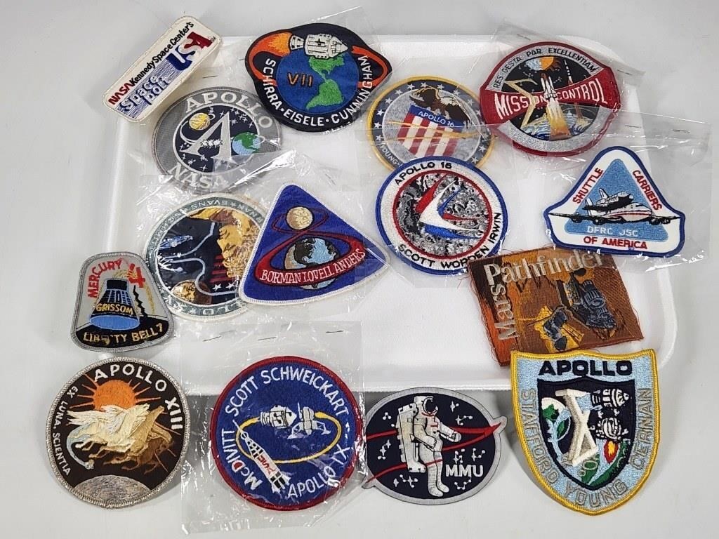 ASSORTMENT OF APOLLO PATCHES