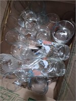 Lot of  glassware