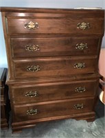 Chest of Drawers by Heywood Wakefield