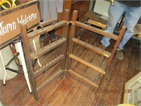 Wooden Tread Holder Floor Rack-30T x 15W