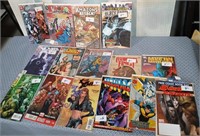 11 - MIXED LOT OF COLLECTIBLE COMIC BOOKS (