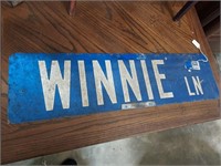 Winnie Lane Street Sign