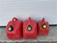 3 gas cans