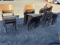 Lot: chairs