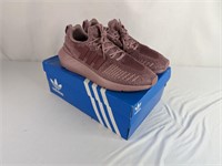 Women's Adidas Shoes Size 10