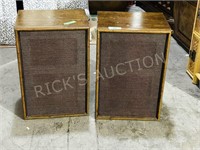 pair of Magnavox cabinet speakers