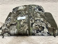 Tekari size small hunting jacket